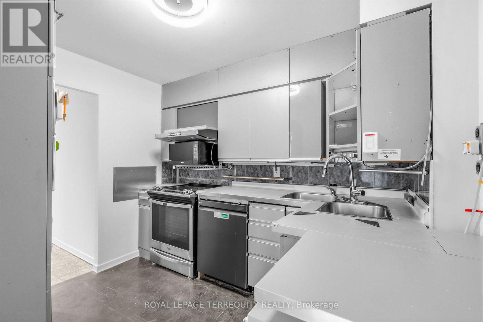 210 - 25 Maitland Street, Toronto, Ontario  M4Y 2W1 - Photo 26 - C13637524