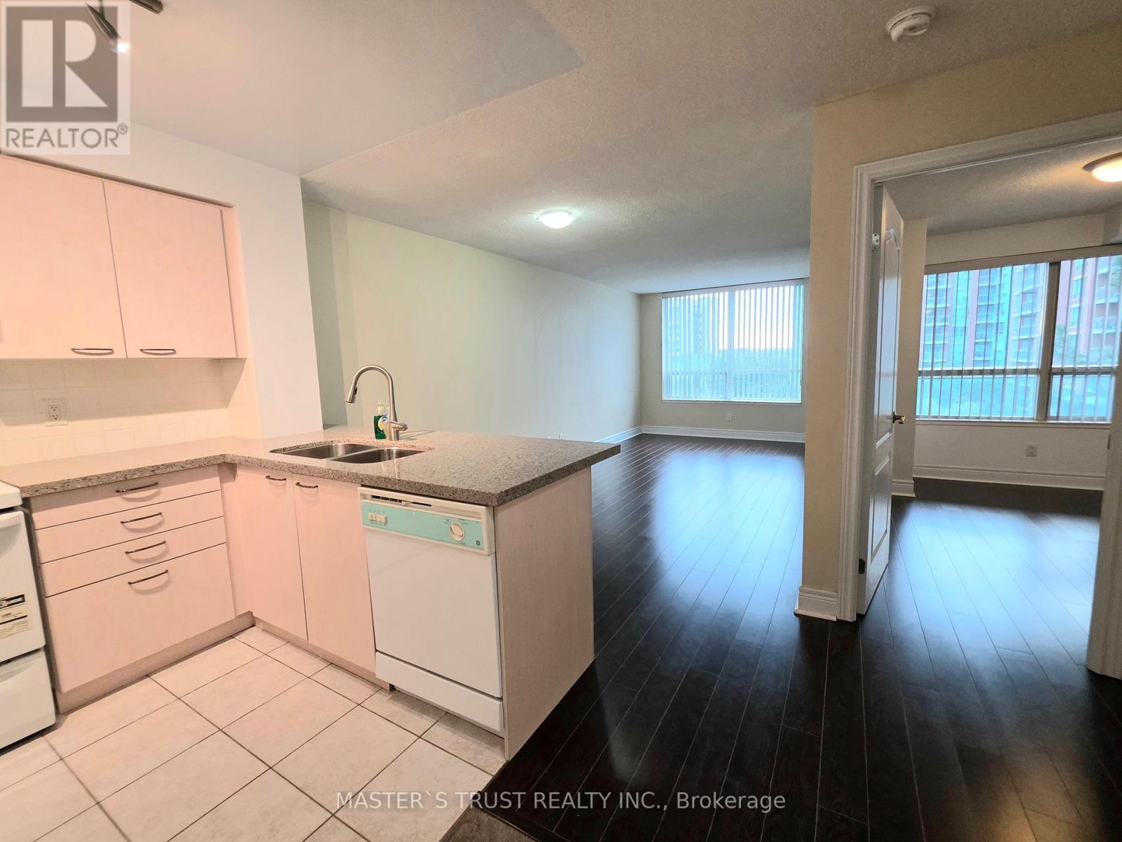 522 - 62 Suncrest Boulevard, Markham, Ontario  L3T 7Y6 - Photo 4 - N13739954