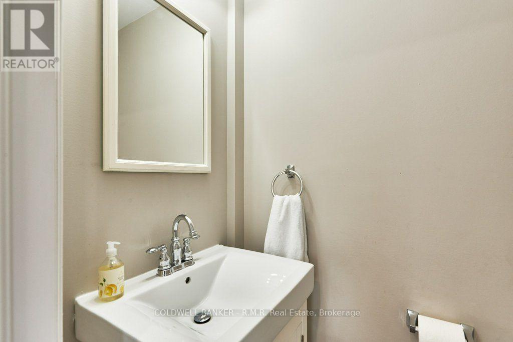 63 Orchard View Boulevard, Oshawa, Ontario  L1G 3N8 - Photo 5 - E13740984