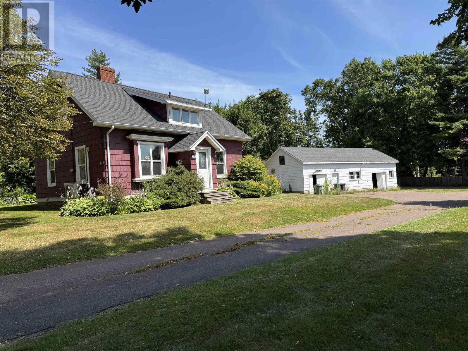 328 South Drive, Summerside, Prince Edward Island  C1N 4A1 - Photo 2 - 202618270