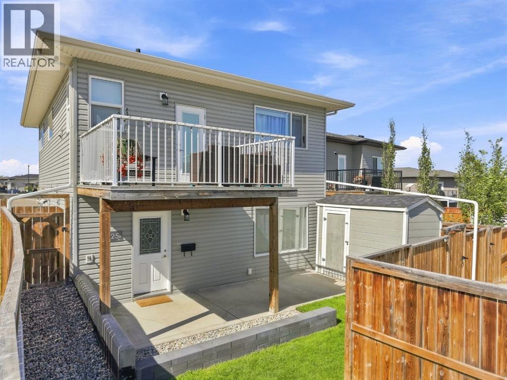 25 Victor Close, Sylvan Lake, Alberta  T4S 0P4 - Photo 34 - A2340175