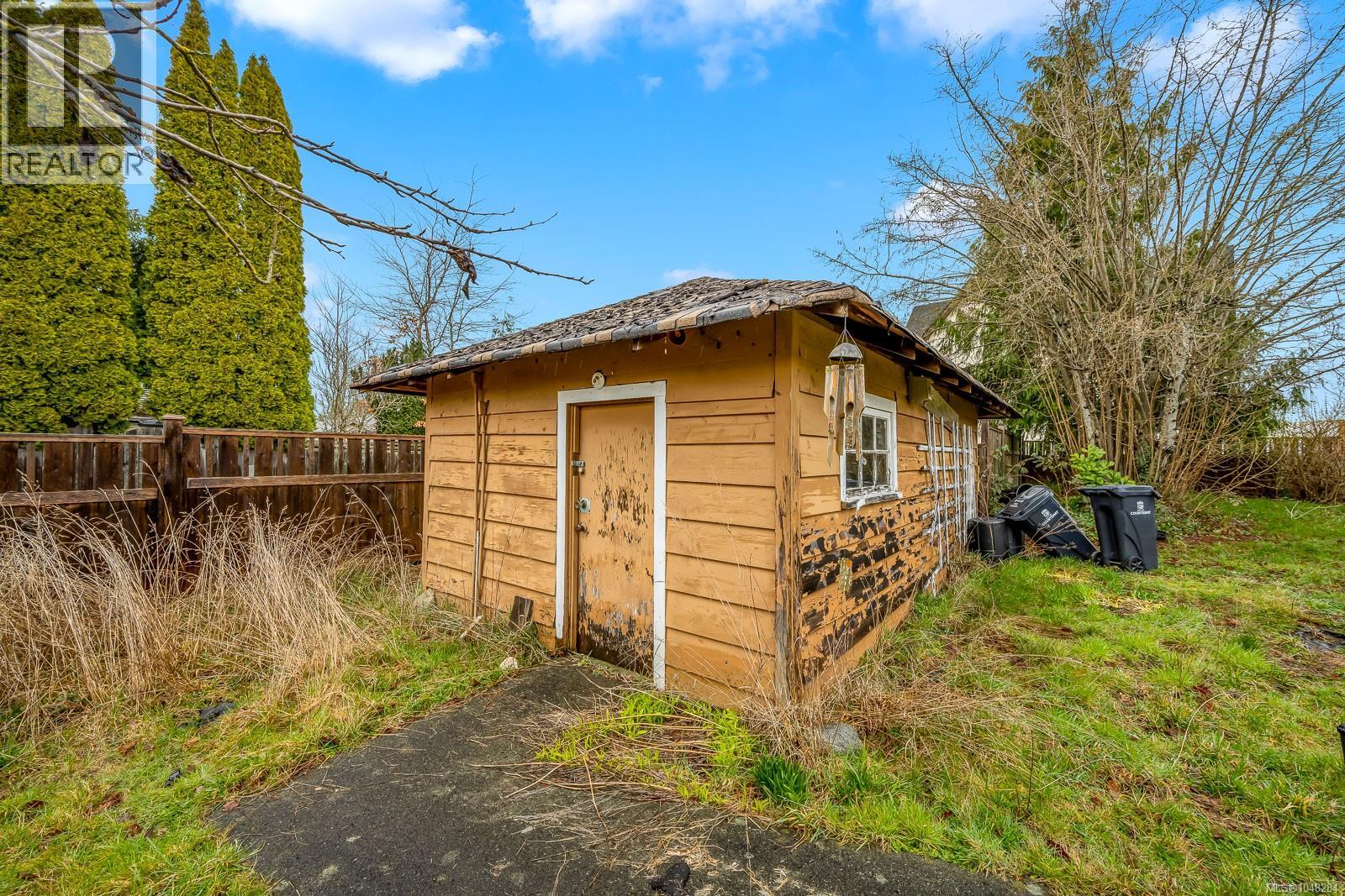 719 8th St, Courtenay, British Columbia V9N 1N6 - Photo 26 - 1048284