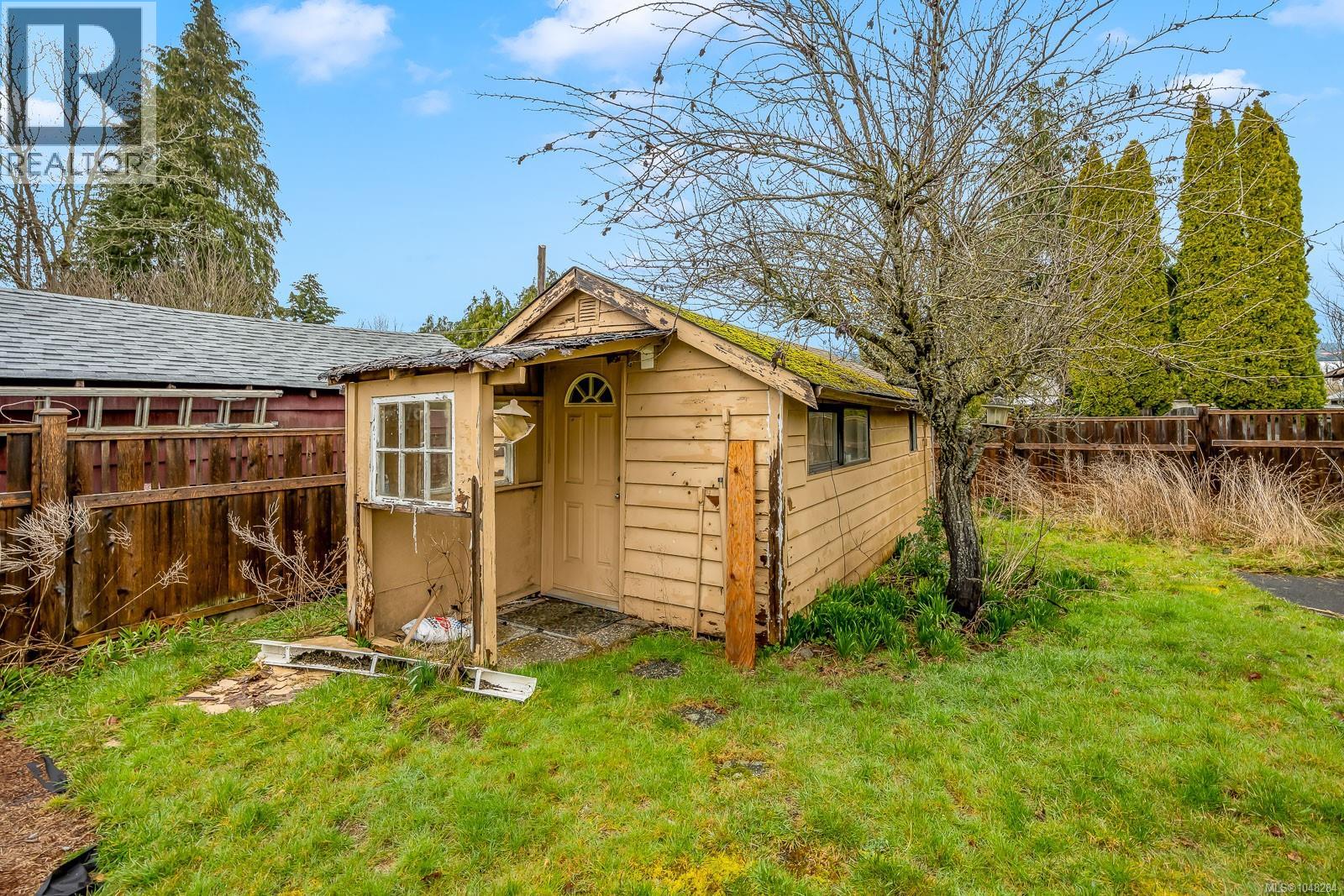 719 8th St, Courtenay, British Columbia V9N 1N6 - Photo 27 - 1048284