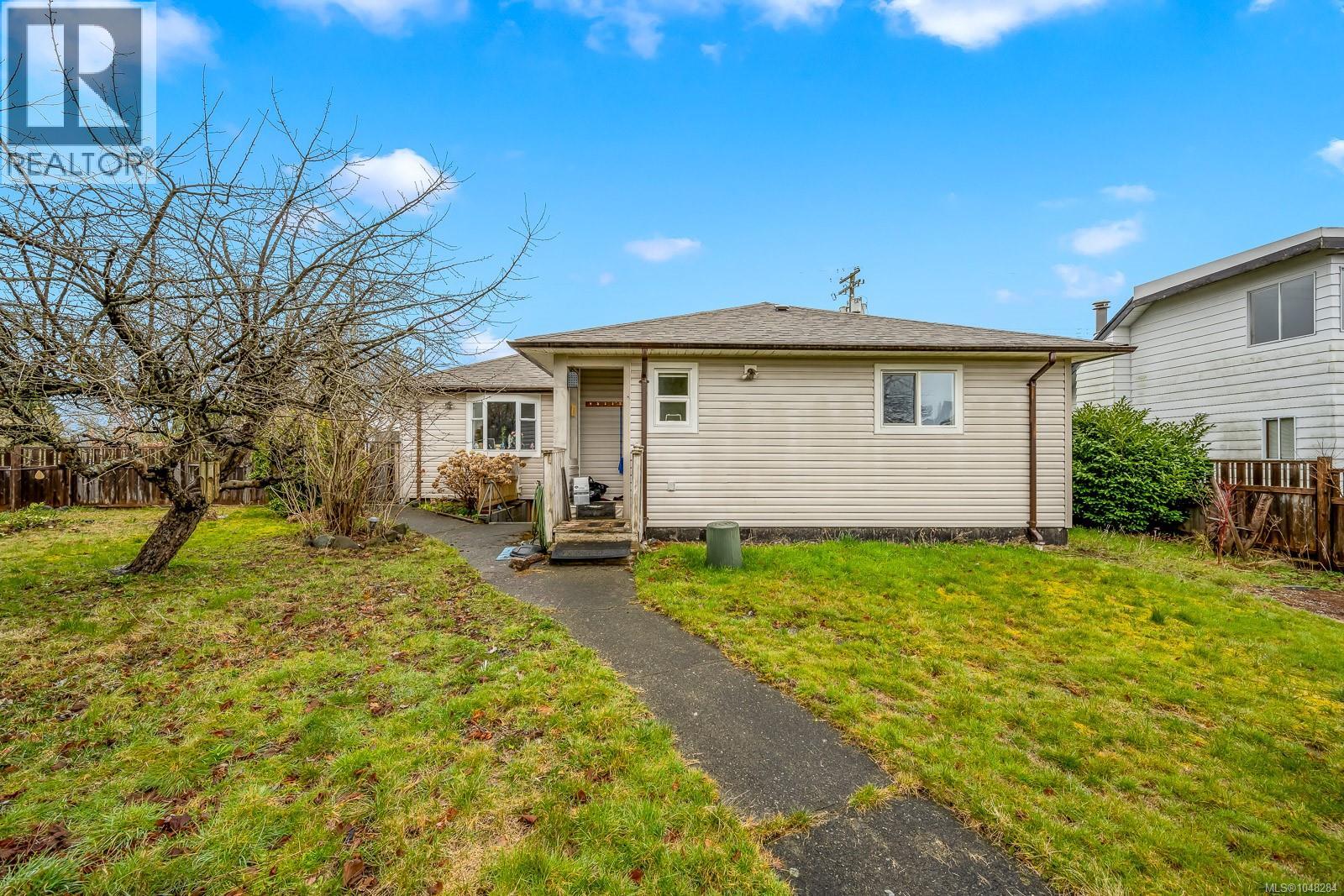 719 8th St, Courtenay, British Columbia V9N 1N6 - Photo 22 - 1048284