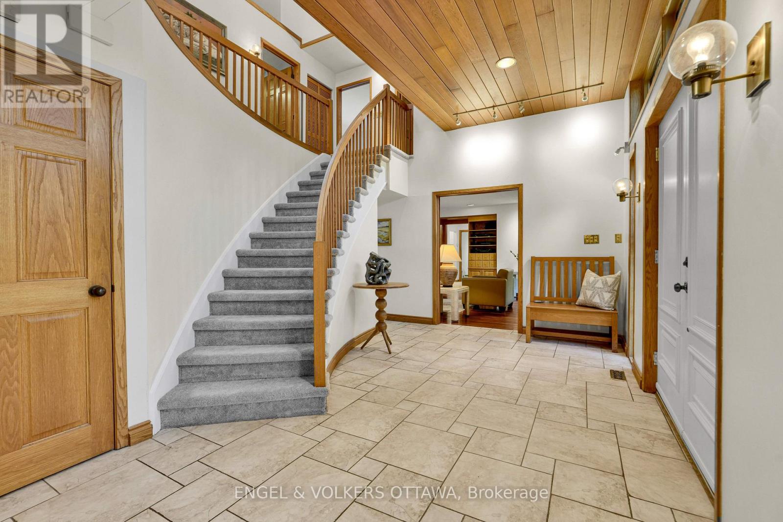 7 Mid Pines Grove, Ottawa, Ontario  K2R 1B7 - Photo 4 - X13740936