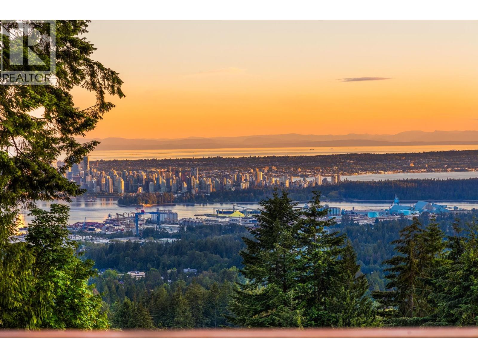 187 Rondoval Crescent, North Vancouver, British Columbia  V7N 2W6 - Photo 17 - R3161205