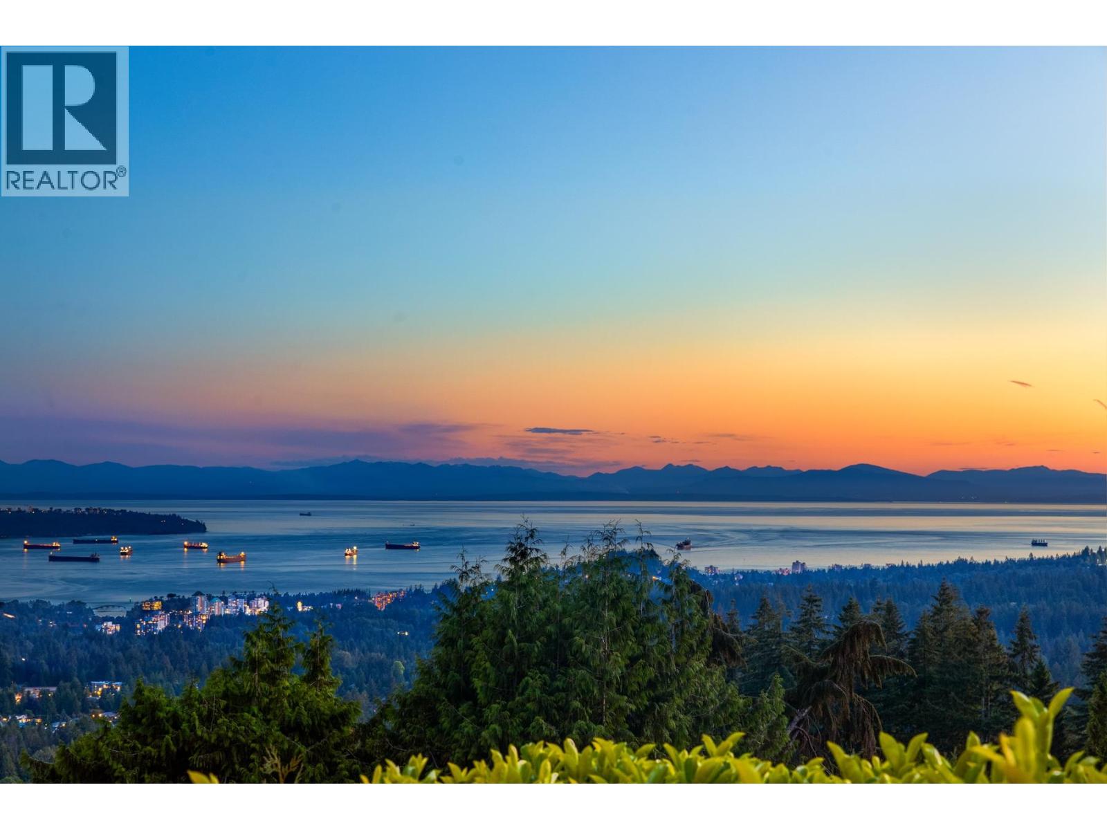 187 Rondoval Crescent, North Vancouver, British Columbia  V7N 2W6 - Photo 23 - R3161205