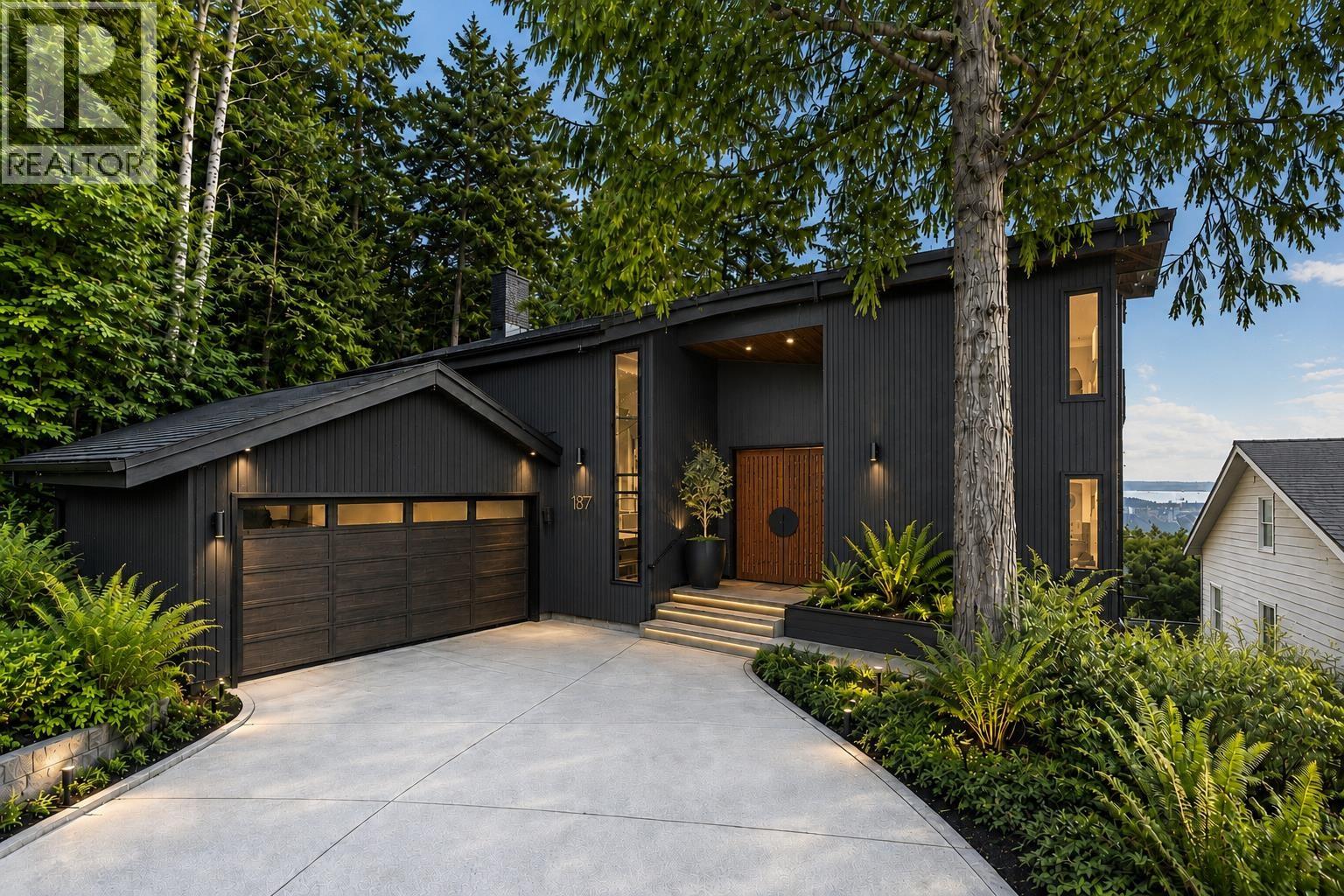 187 Rondoval Crescent, North Vancouver, British Columbia  V7N 2W6 - Photo 39 - R3161205