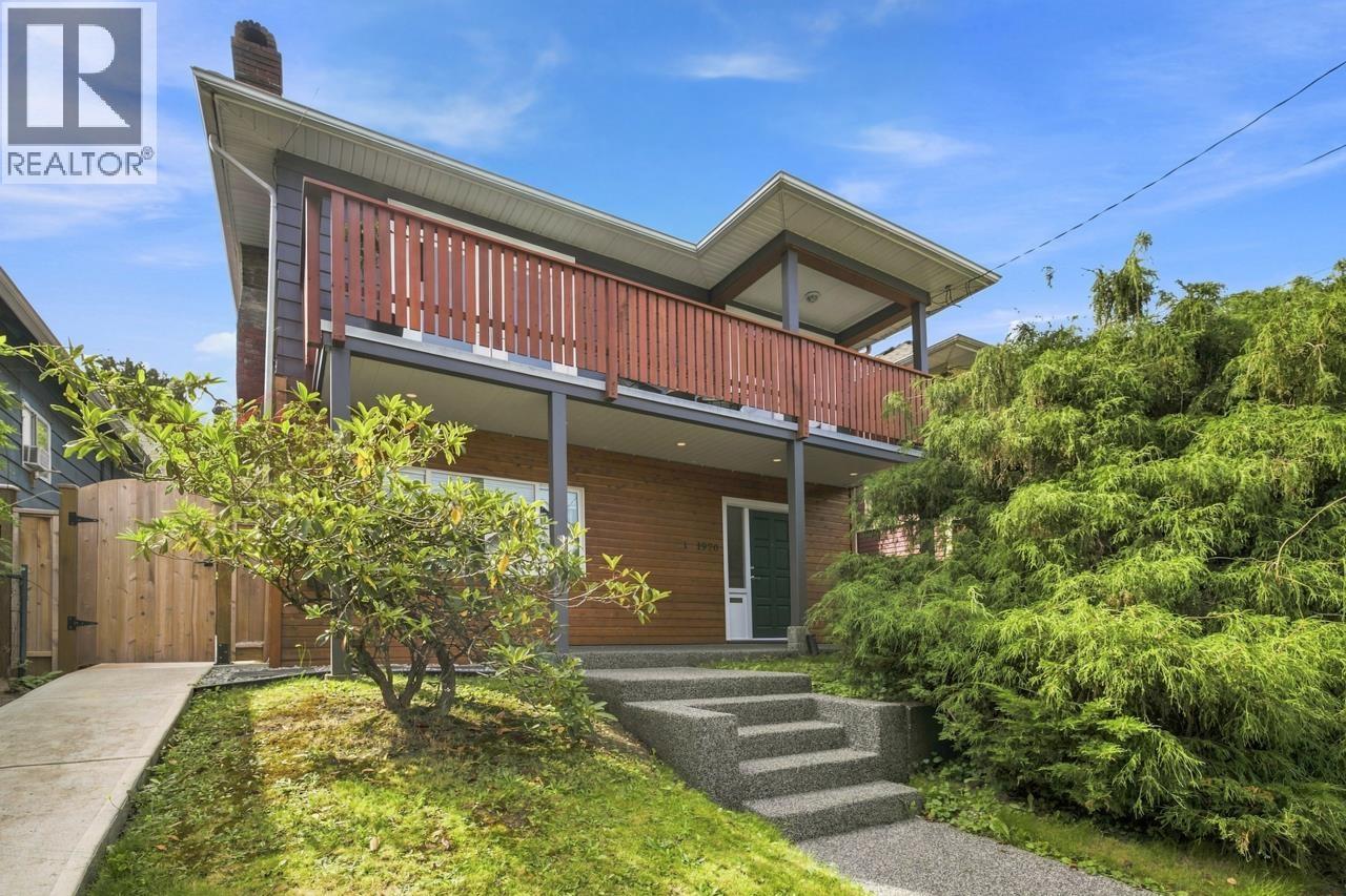 1970 Adanac Street, Vancouver, British Columbia  V5L 2E4 - Photo 2 - R3161209