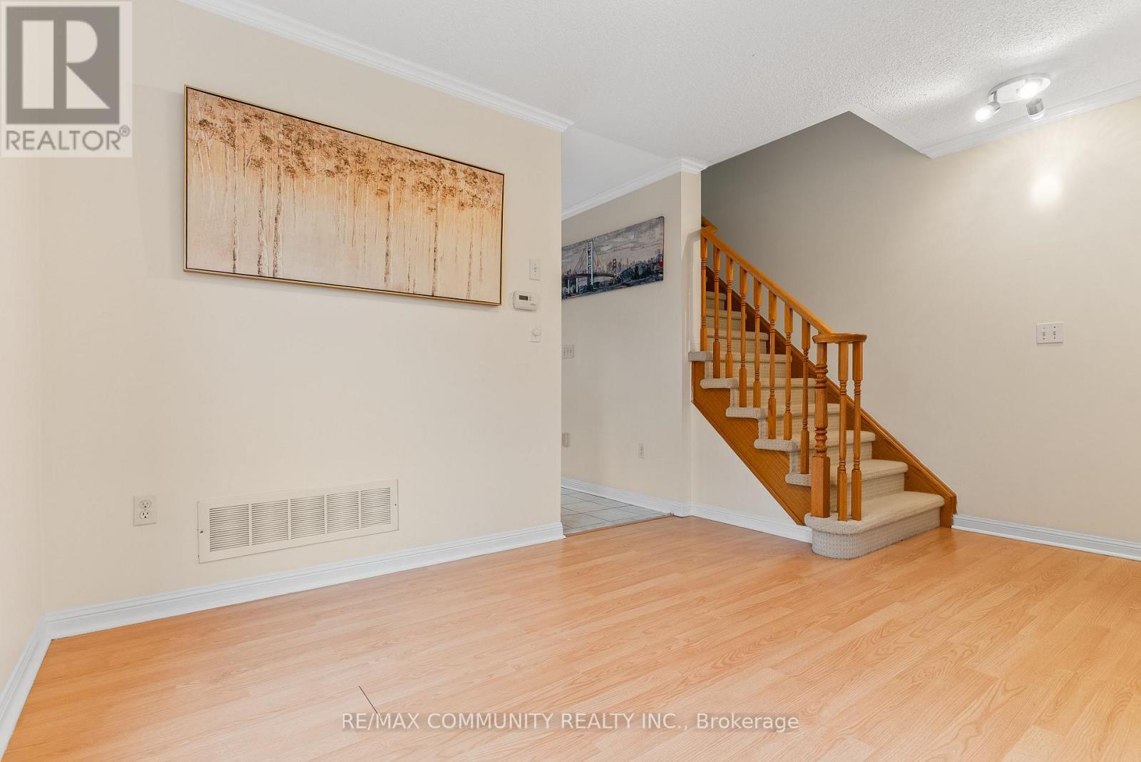 504 Kearns Drive, Milton, Ontario  L9T 5J9 - Photo 7 - W13740562