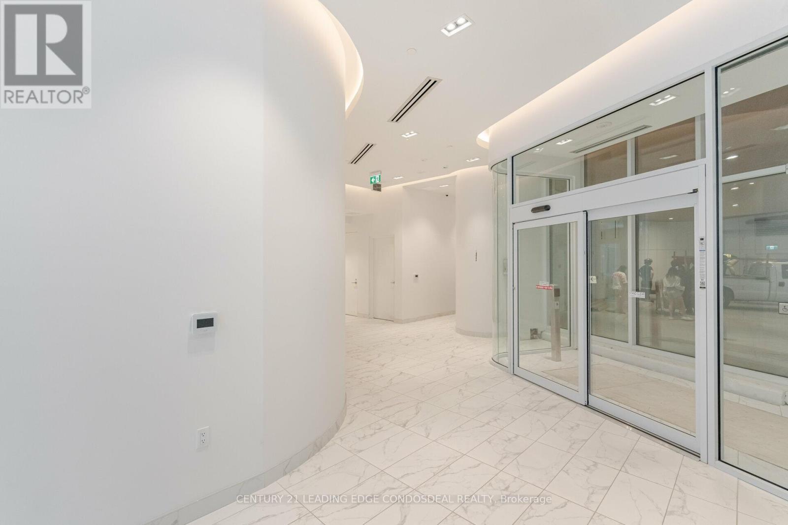 802 - 238 Simcoe Street, Toronto, Ontario  M5T 0E2 - Photo 3 - C13740928