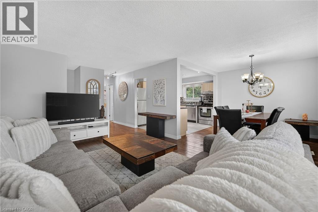10 Krafty Court, Hamilton, Ontario  L9C 6R7 - Photo 13 - 40860309