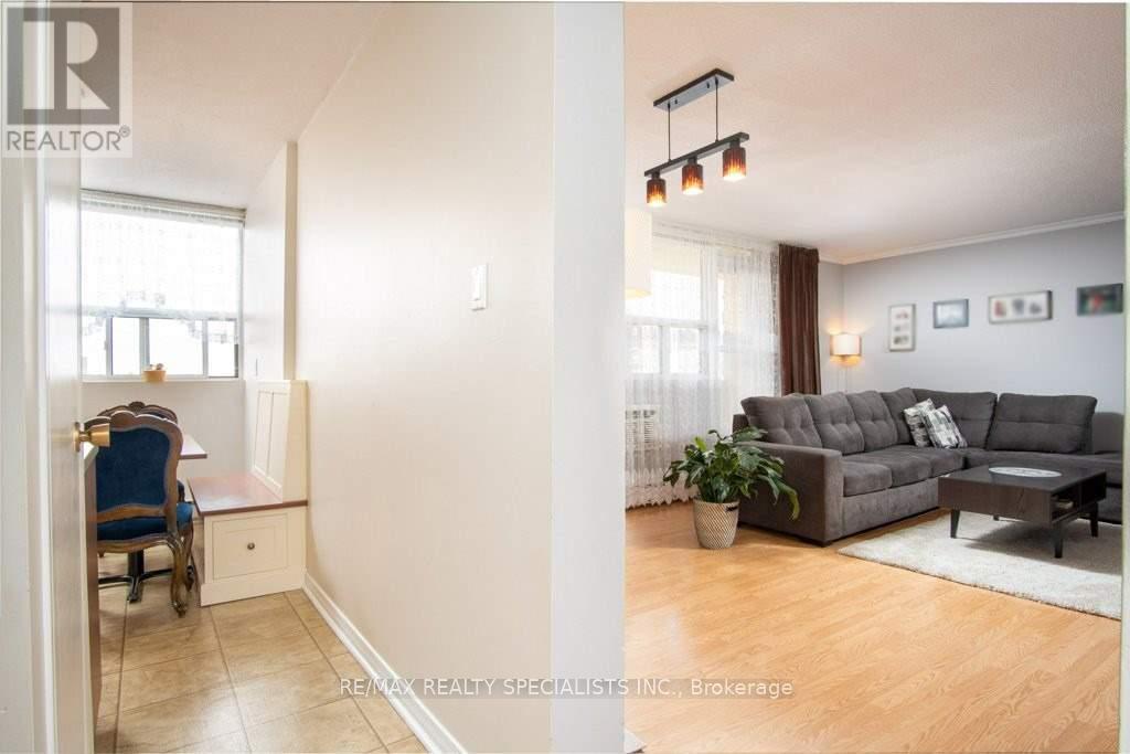 601 - 700 Dynes Road, Burlington, Ontario  L7N 3M2 - Photo 4 - W13740968