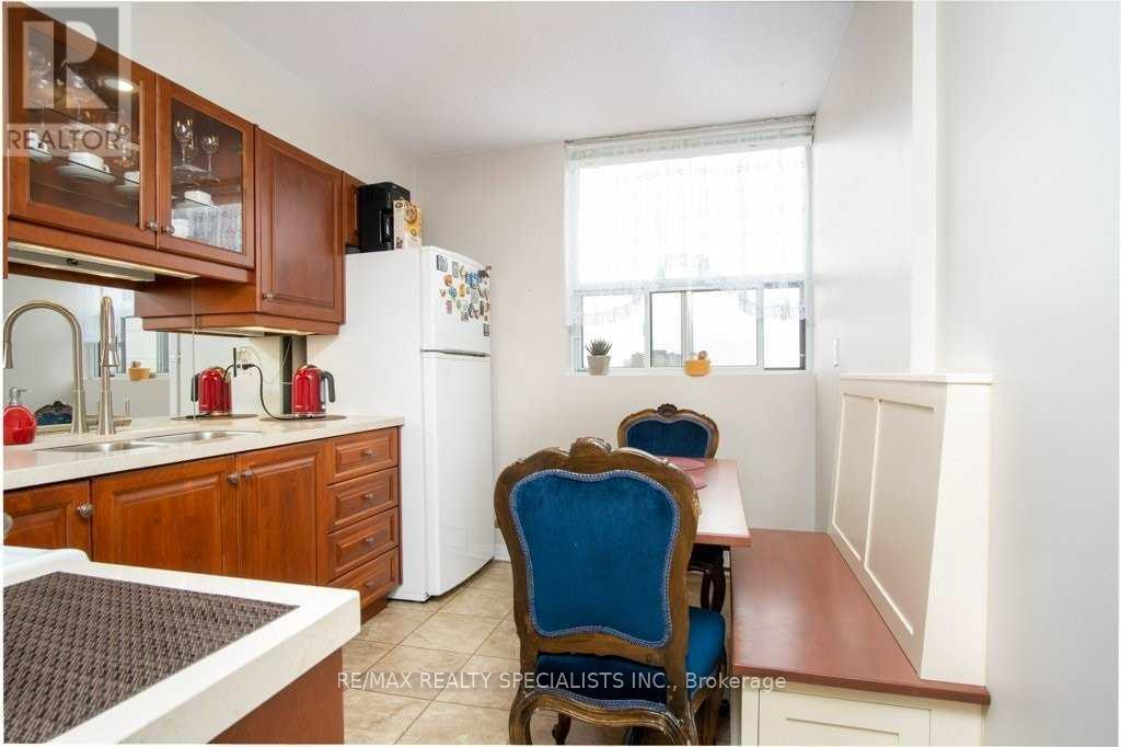601 - 700 Dynes Road, Burlington, Ontario  L7N 3M2 - Photo 5 - W13740968