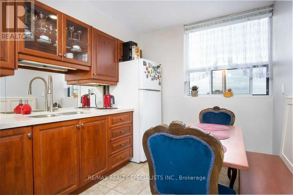601 - 700 Dynes Road, Burlington, Ontario  L7N 3M2 - Photo 6 - W13740968