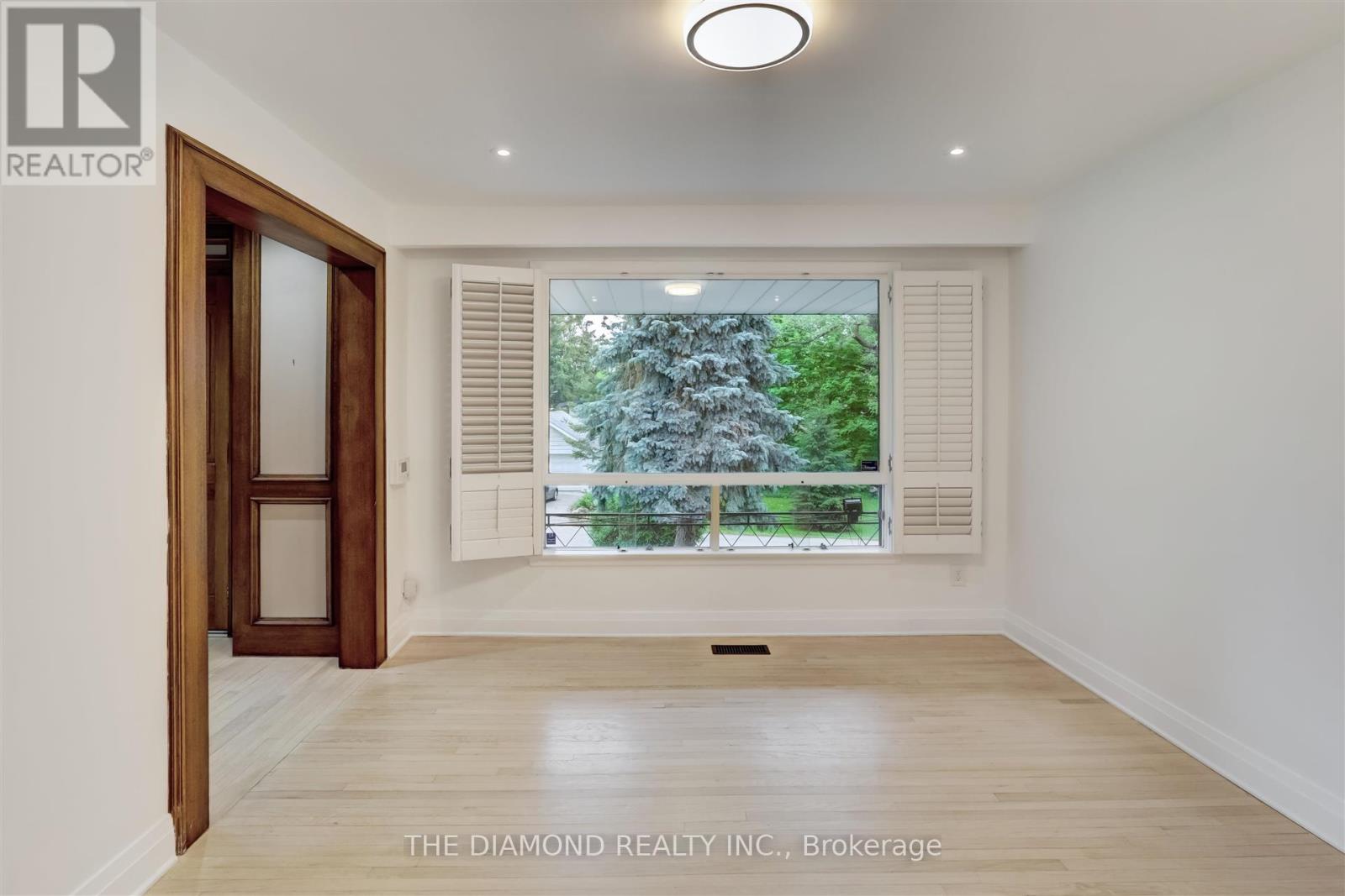 15 Government Road, Toronto, Ontario  M8X 1V7 - Photo 10 - W13740978