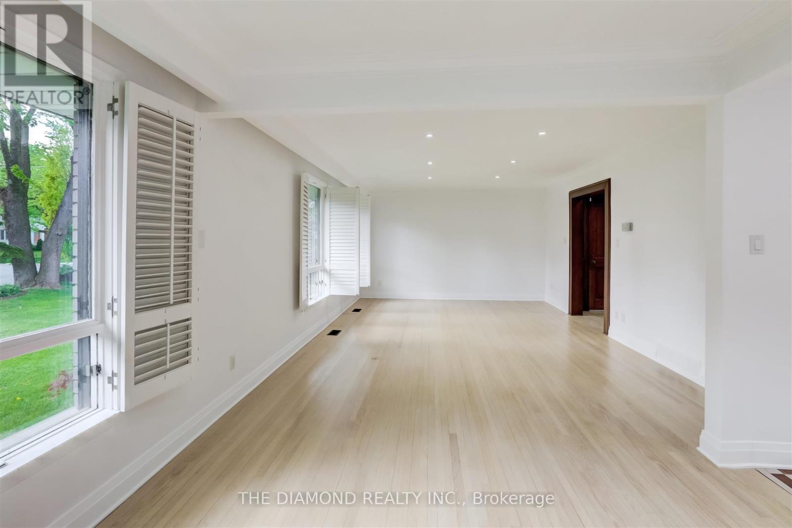 15 Government Road, Toronto, Ontario  M8X 1V7 - Photo 14 - W13740978