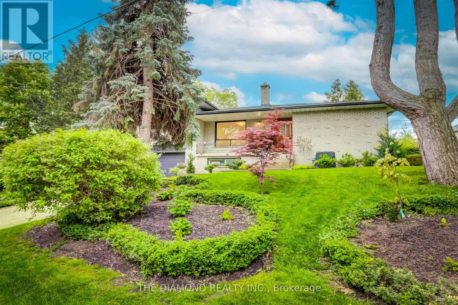 15 Government Road, Toronto, Ontario  M8X 1V7 - Photo 2 - W13740978