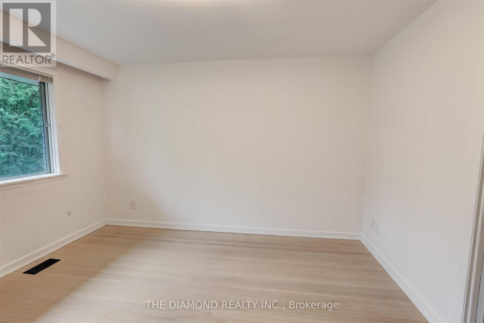 15 Government Road, Toronto, Ontario  M8X 1V7 - Photo 20 - W13740978