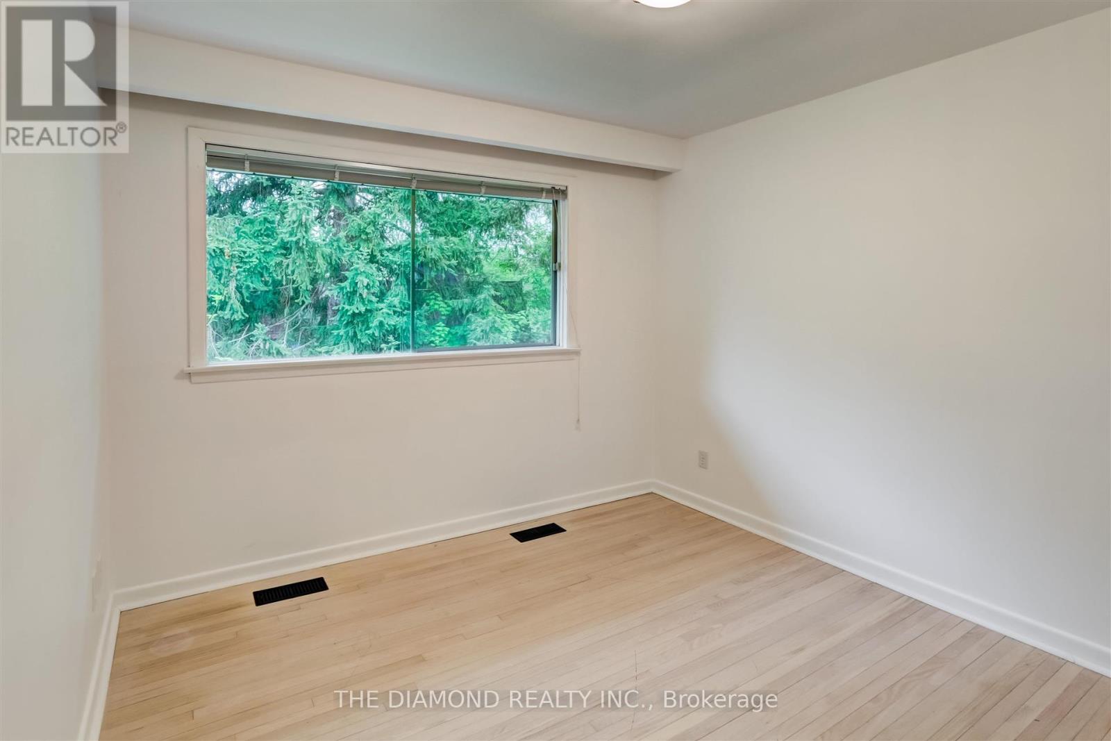 15 Government Road, Toronto, Ontario  M8X 1V7 - Photo 21 - W13740978