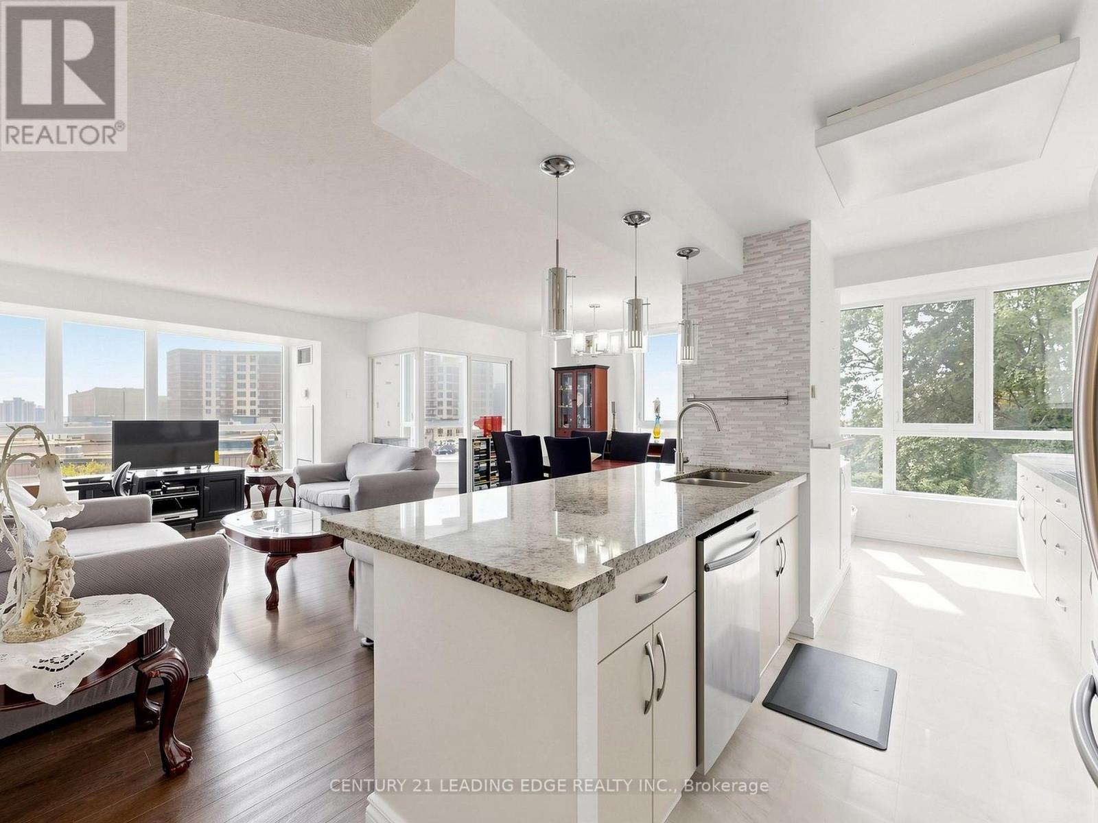 204 - 3231 EGLINTON AVENUE E, Toronto, Ontario