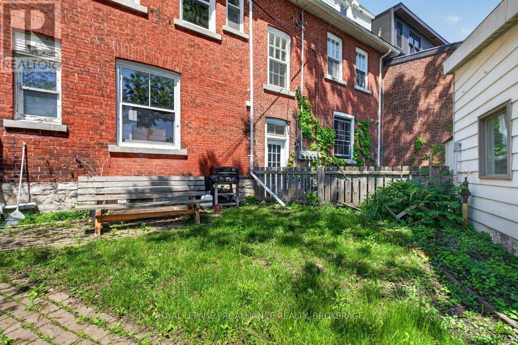 162 Earl Street, Kingston, Ontario  K7L 2H2 - Photo 37 - X13740760