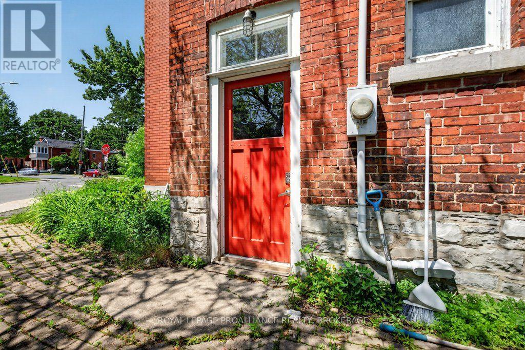 162 Earl Street, Kingston, Ontario  K7L 2H2 - Photo 39 - X13740760