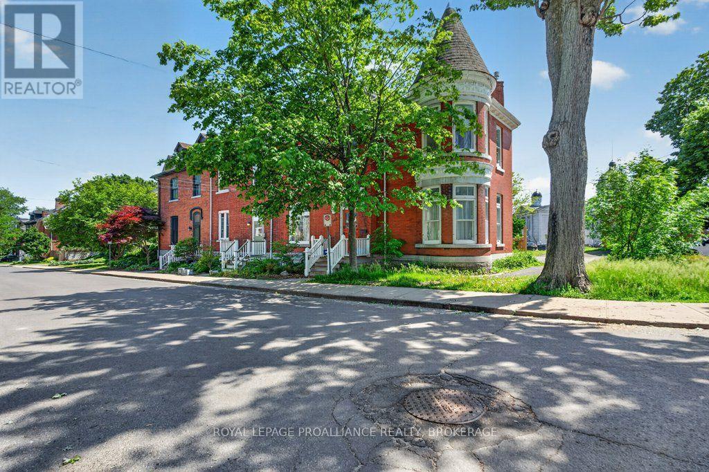 162 Earl Street, Kingston, Ontario  K7L 2H2 - Photo 41 - X13740760