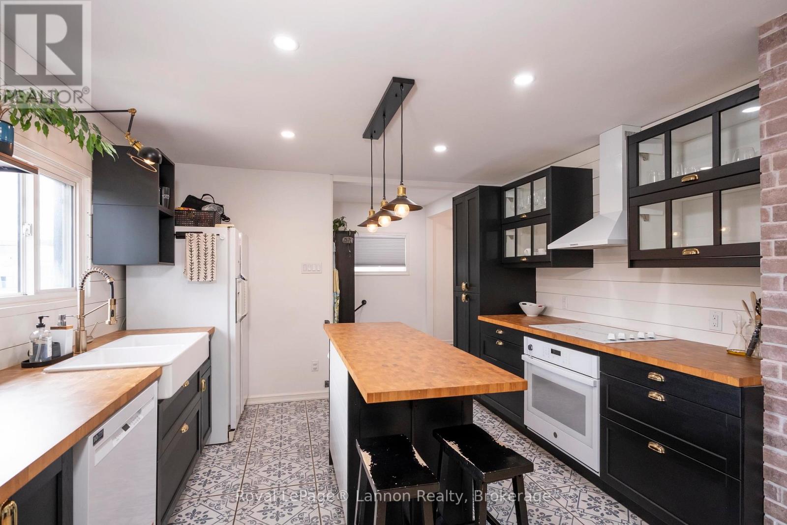 262 Theresa Street, Thunder Bay, Ontario  P7A 5P9 - Photo 14 - X13718828