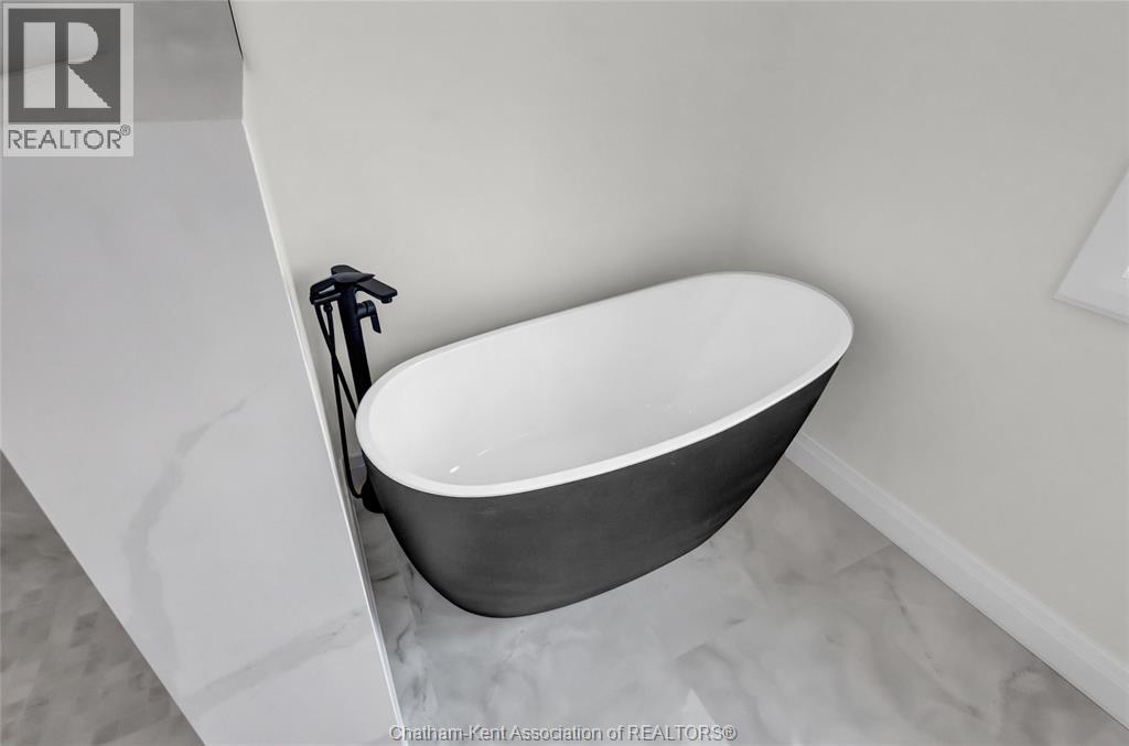 168 Rosewood Crescent, Chatham, Ontario  N7M 0V4 - Photo 31 - 26021400