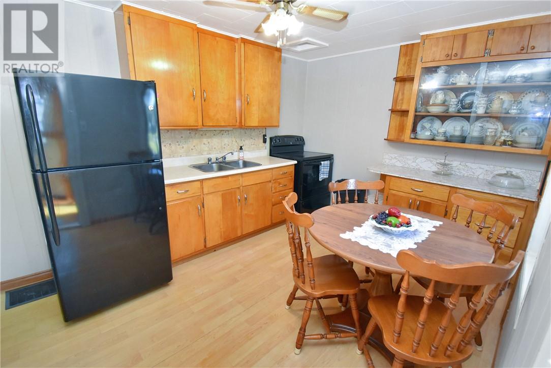 5 Henry Street, Whitefish, Ontario  P0M 3E0 - Photo 11 - 2130149