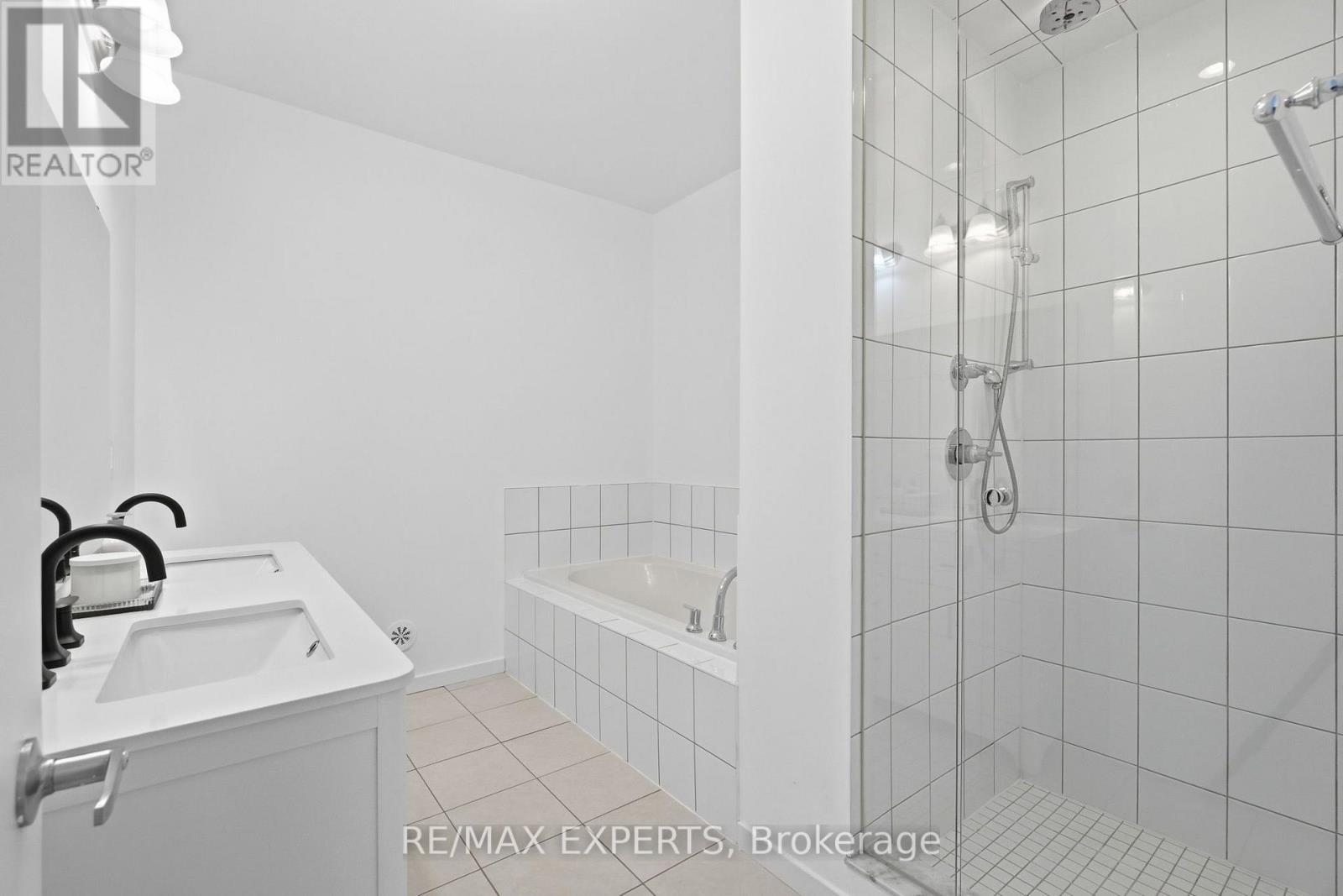 176 Sydney Circle, Vaughan, Ontario  L4H 4R2 - Photo 17 - N13740762