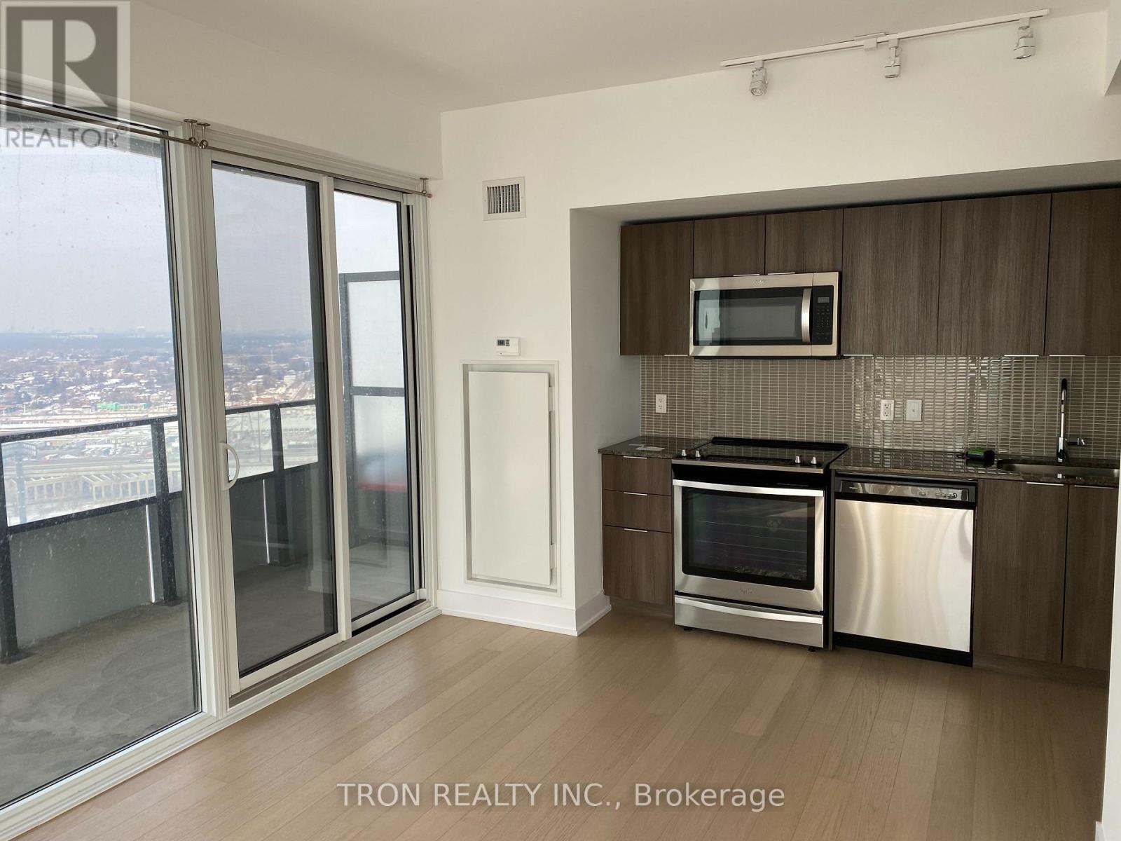2621 - 30 Shore Breeze Drive, Toronto, Ontario  M8V 1A1 - Photo 2 - W13666376