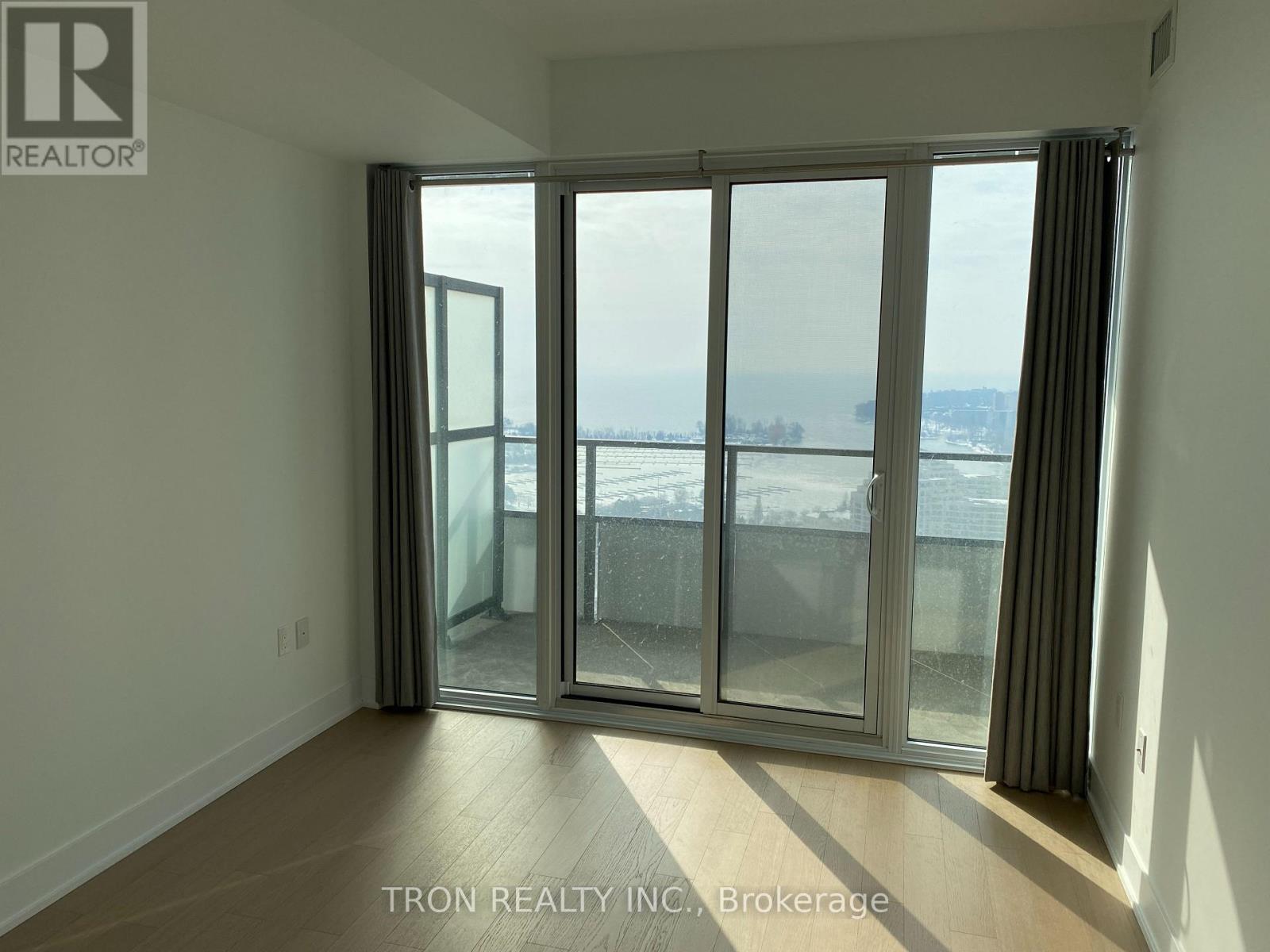2621 - 30 Shore Breeze Drive, Toronto, Ontario  M8V 1A1 - Photo 4 - W13666376
