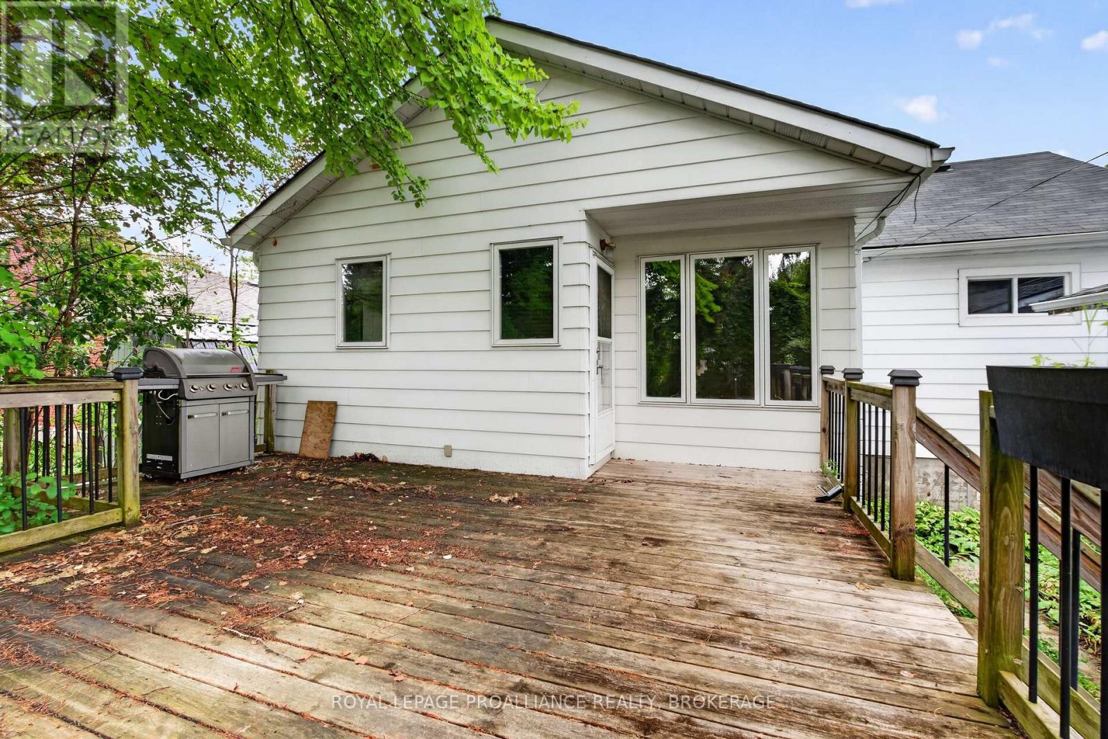 364 Glengarry Road, Kingston (West Of Sir John A. Blvd), Ontario  K7M 3K2 - Photo 29 - X13741214