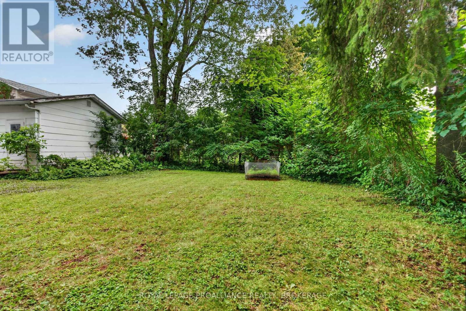 364 Glengarry Road, Kingston (West Of Sir John A. Blvd), Ontario  K7M 3K2 - Photo 33 - X13741214