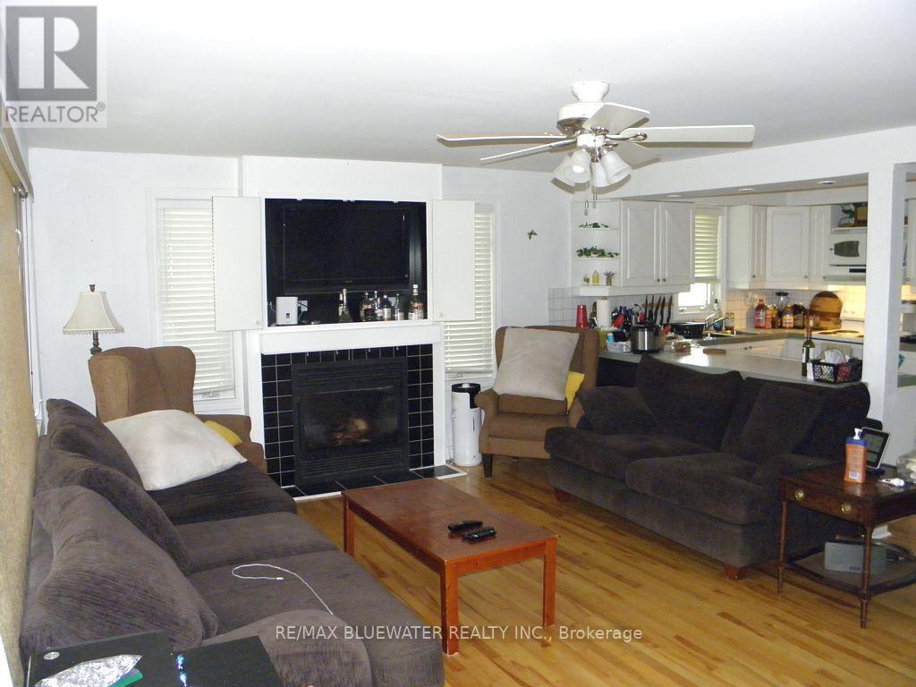 9714 Lake Road, Lambton Shores, Ontario  N0N 1J1 - Photo 16 - X13741156