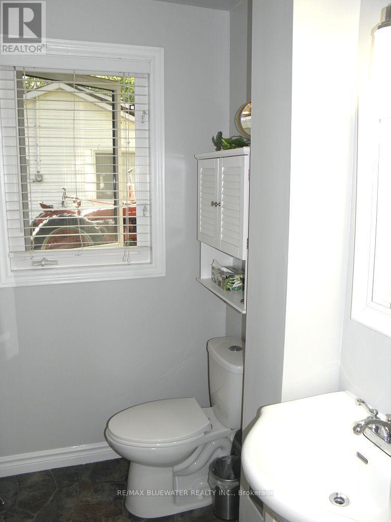 9714 Lake Road, Lambton Shores, Ontario  N0N 1J1 - Photo 24 - X13741156