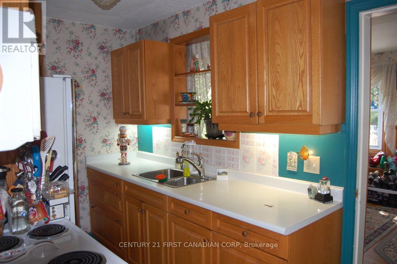 166 Foster Avenue, London North, Ontario  N6H 2L1 - Photo 8 - X13741186
