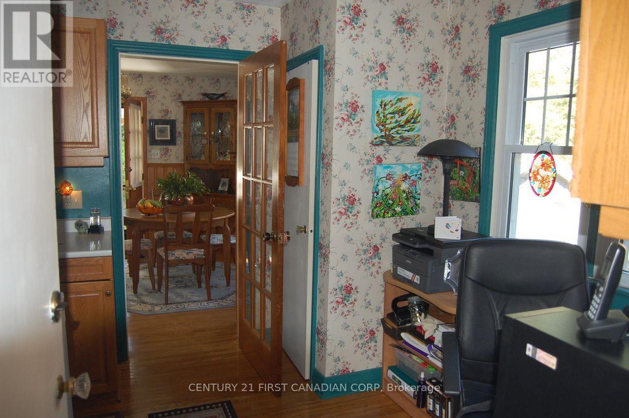 166 Foster Avenue, London North, Ontario  N6H 2L1 - Photo 9 - X13741186