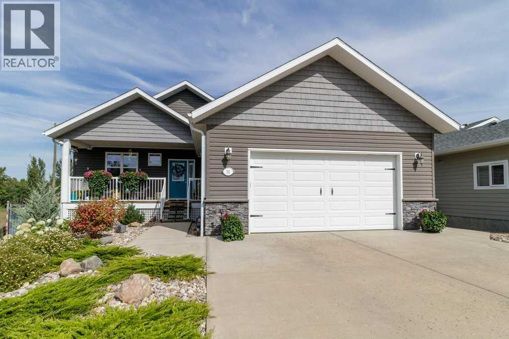 31 Fawn Meadows Crescent, Delburne, Alberta  T0M 0V0 - Photo 2 - A2341512