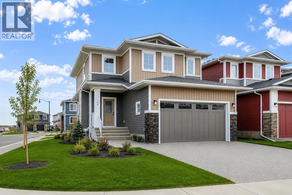 198 Dawson Harbour Hill, Chestermere, Alberta  T1X 2S4 - Photo 2 - A2331379