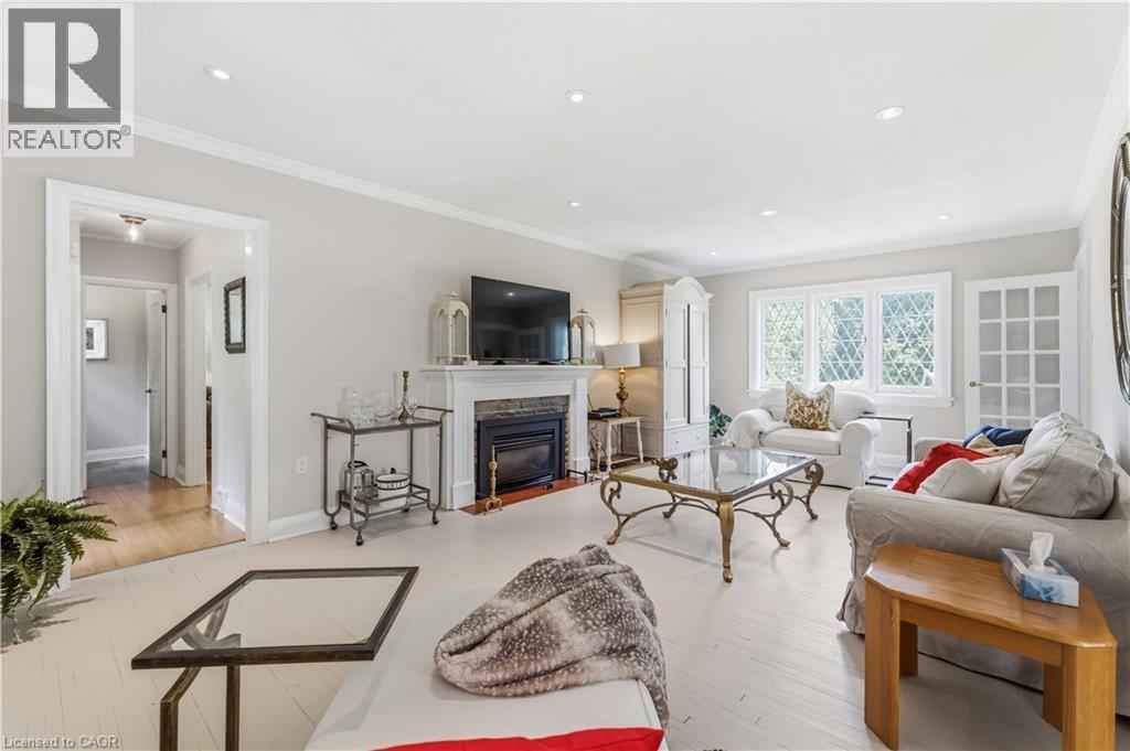 1537 Gregory Road, St. Catharines, Ontario  L2R 6P9 - Photo 12 - 40860036