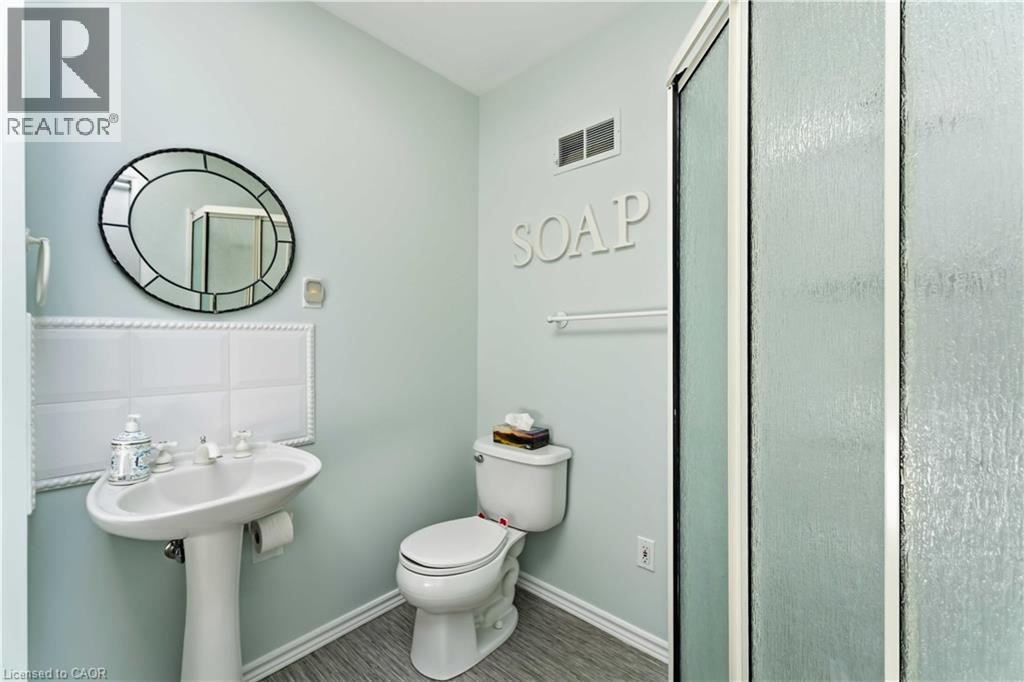 1537 Gregory Road, St. Catharines, Ontario  L2R 6P9 - Photo 30 - 40860036