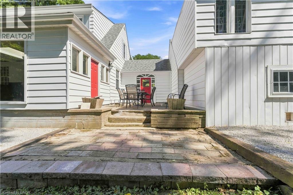1537 Gregory Road, St. Catharines, Ontario  L2R 6P9 - Photo 39 - 40860036