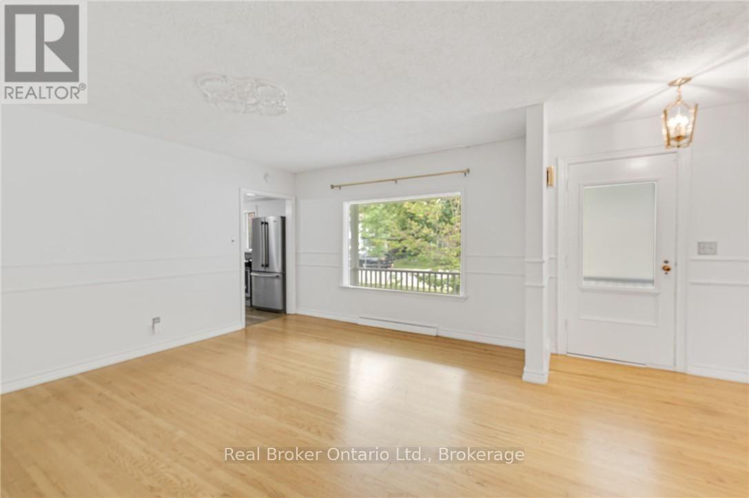 374 Spruce Street, Oakville, Ontario  L6J 2H3 - Photo 25 - W13741076