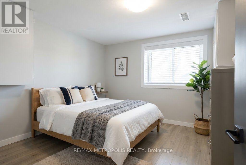 Lower - 1217 Norman Court, Oshawa, Ontario  L1H 7X2 - Photo 5 - E13719042