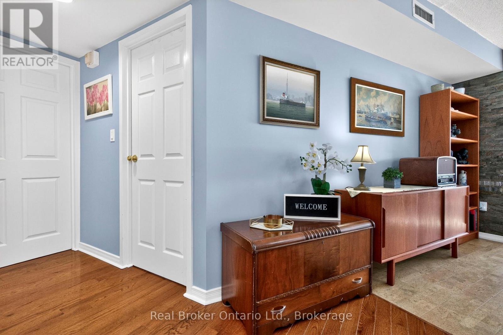 402 - 11 Beck Boulevard, Penetanguishene, Ontario  L9M 2G1 - Photo 4 - S13741128