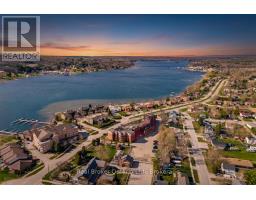 402 - 11 BECK BOULEVARD, Penetanguishene, Ontario