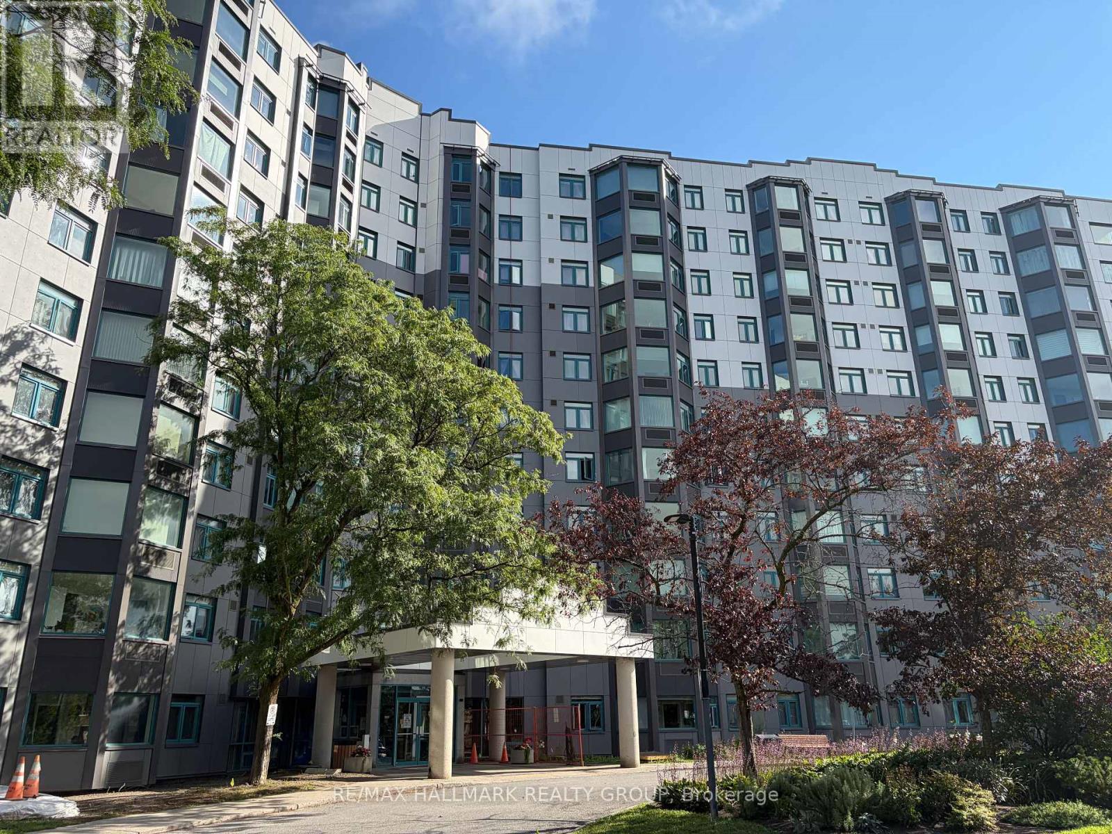 915 - 1025 GRENON AVENUE, Ottawa, Ontario